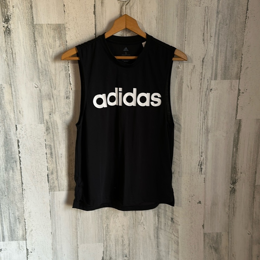 DD14 black tank adidas logo on back/ front small sm s